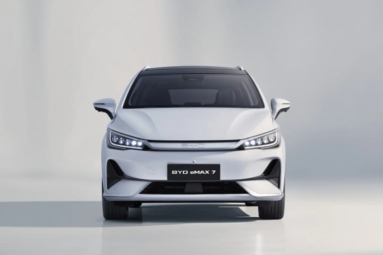 BYD eMAX 7 Thumbnail