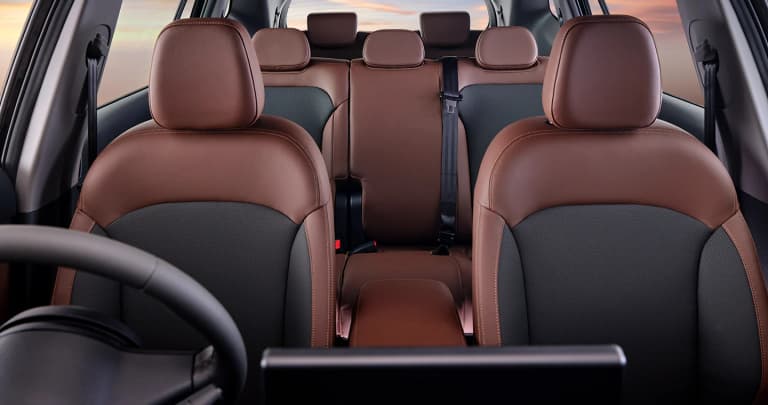 VinFast VF MPV 7 interior